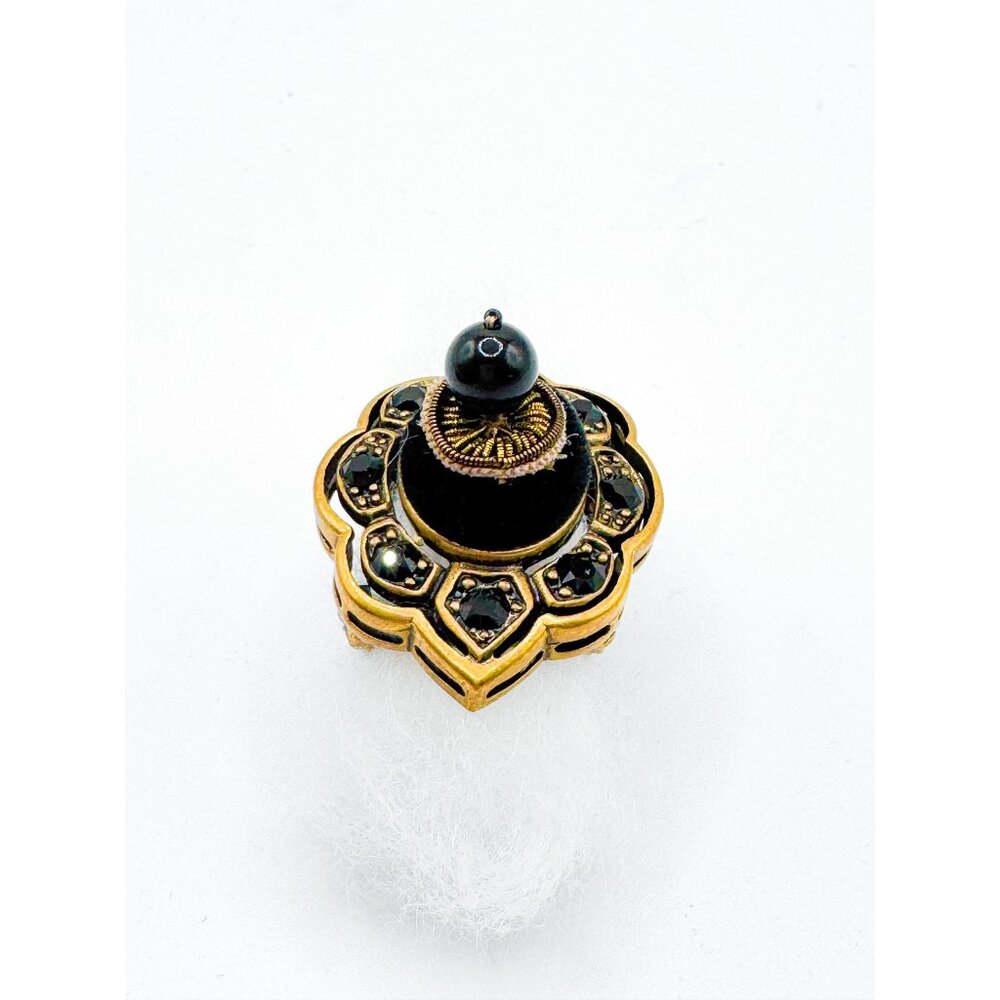 Gucci Velvet & Crystal Pin Cushion Cocktail Ring Size: 6 - Picture 4 of 11